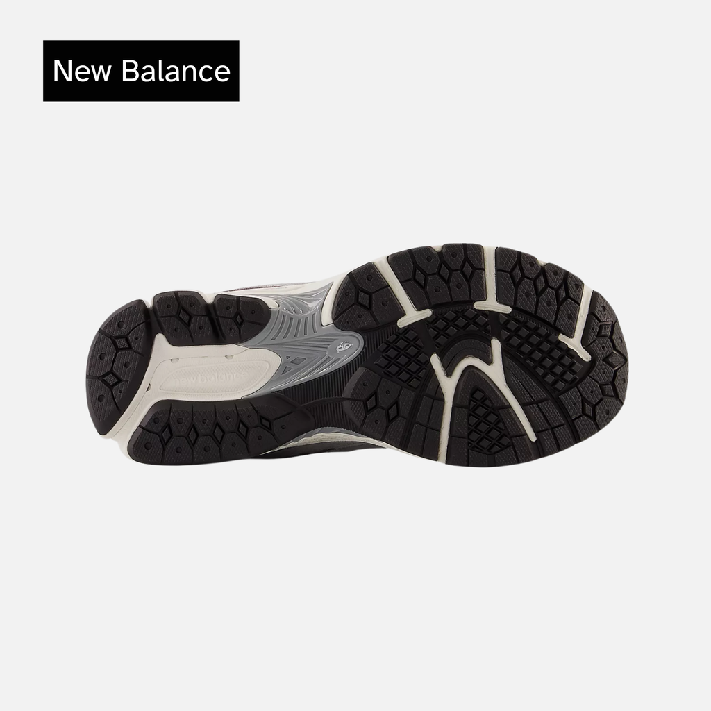 New Balance 2002R Big Kid 'Steel Lead'